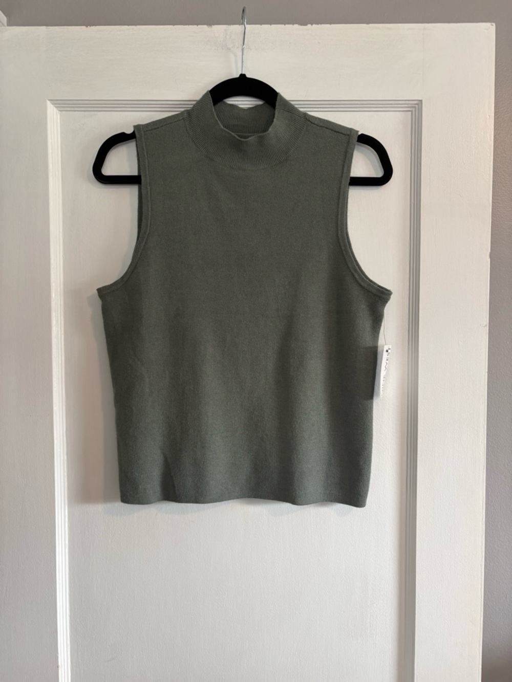 NWT Nine West Women's Sleeveless Mock Neck Green Knit Top Size XL